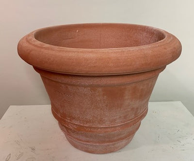 Terrecotte Smooth Vase - 17.5